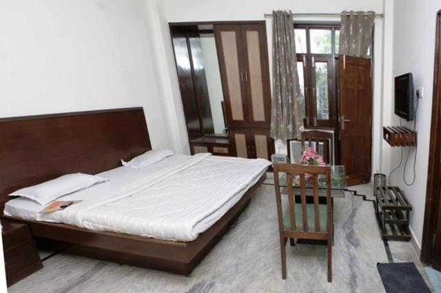 Shivanta Residency Hotel Rishikesh Bilik gambar